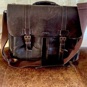Kennith Cole Reaction Leather Messenger Bag